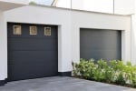 Porte de garage &agrave; Colmar : crit&egrave;res essentiels pour un choix r&eacute;ussi